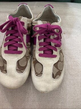 Coach Beige & Brown Logo Kids Sneakers with Bright Pink Laces